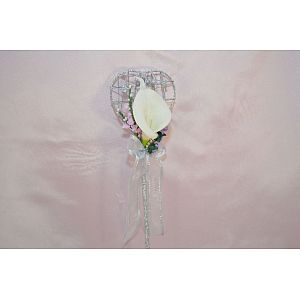 Child's wand with artificial  Ivory calla Lily, pink heather and lilac roses.