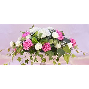 Top table Ivory & Fuchsia rose with heart diamante & greenery