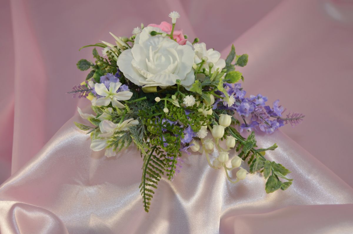 Cake Topper with Pink and White rose, Snowdrops, Heather ...